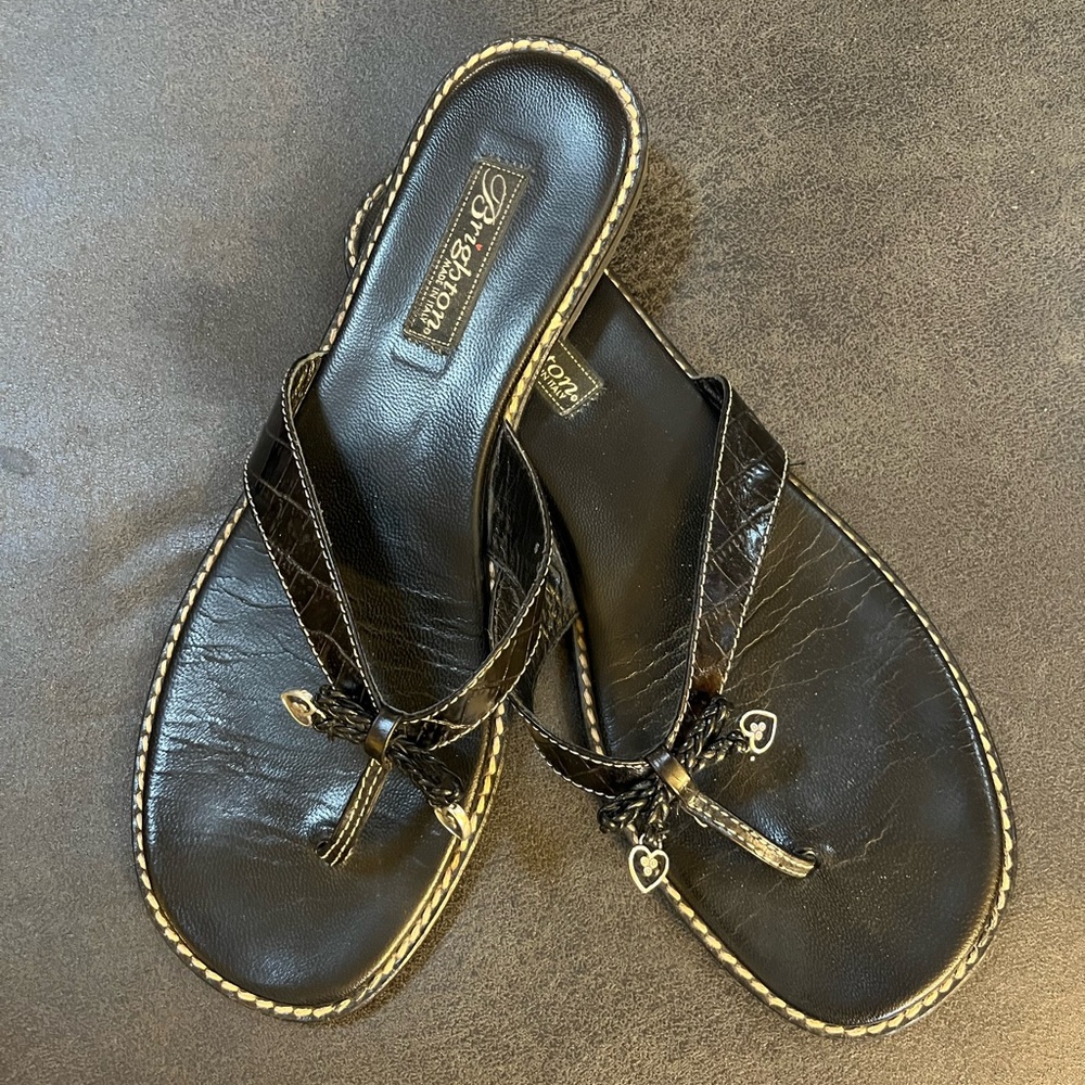 Brighton flip-flop sandals!